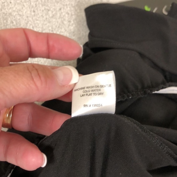 Lbisse Sleeveless Pantsuit - Picture 11 of 15